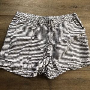 Old navy linen shorts